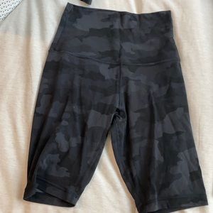 Lululemon align 10in